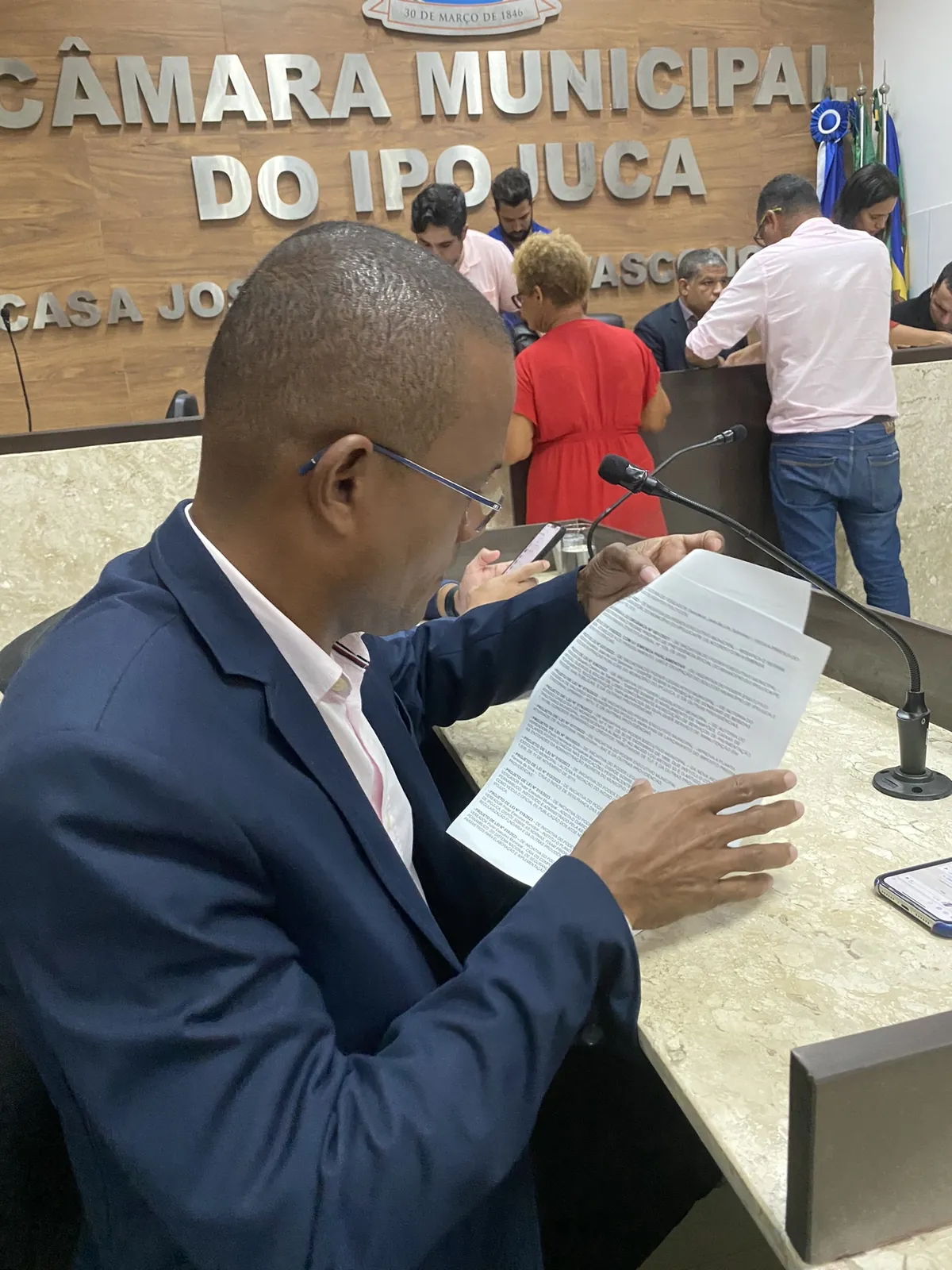 Irmão Ricardo discursando na tribuna da Câmara Municipal do Ipojuca